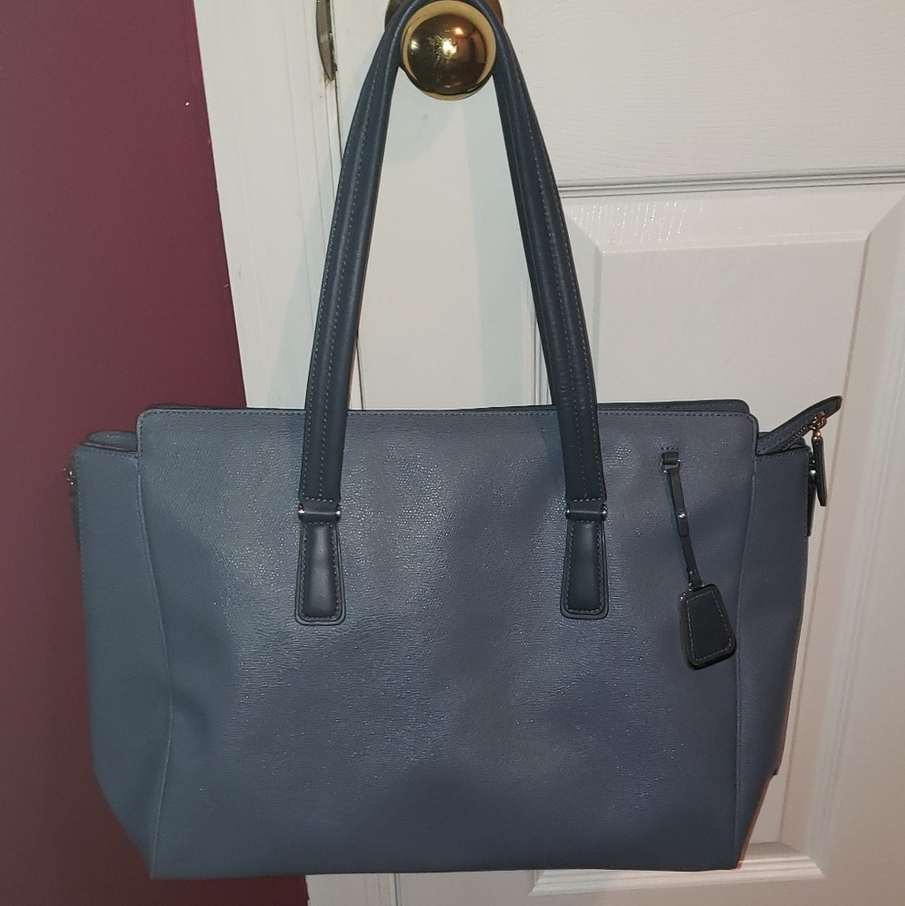 Tumi Voyageur expandable tote